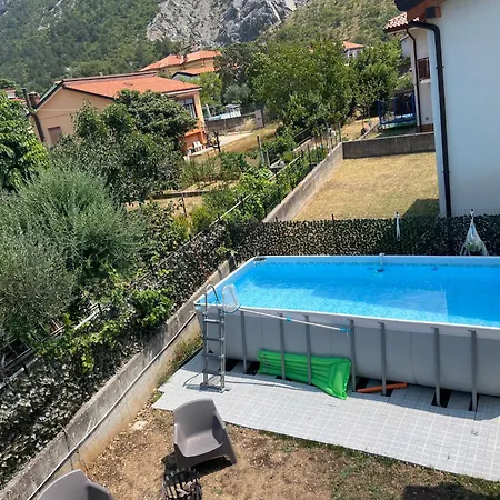 Valentinas Retreat *